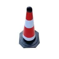 Plastov� reflexn� dopravn� ku�el s gumov�m podstavcem - 44 x 77 cm