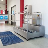 �isti� bot a podr�ek obuvi s �isti�em rukou Neptun HCS1