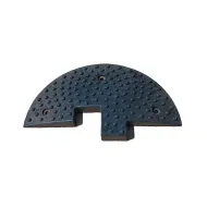 �ern� plastov� koncov� zpomalovac� pr�h SB-07 - 50 x 25 x 5 cm