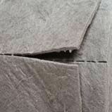 Univerz�ln� z�kladn� perforovan� sorp�n� koberec - d�lka 50 m, ���ka 80 cm