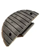 �ern� plastov� koncov� zpomalovac� pr�h samec SB-06 - 39 x 20 x 5 cm