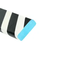 �erno-b�l� p�nov� v�stra�n� fotoluminiscen�n� ochrana roh� zd�, st�n PI-4 - 100 x 3,3 x 1 