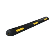 �ern� plastov� parkovac� doraz FLOMA PS-45 - 100 x 13 x 4,5 cm